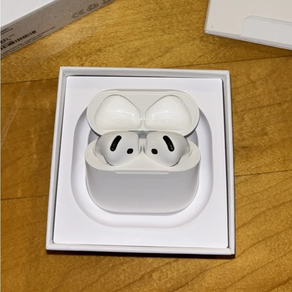 AirPods Generation 3 with custom Charging Case